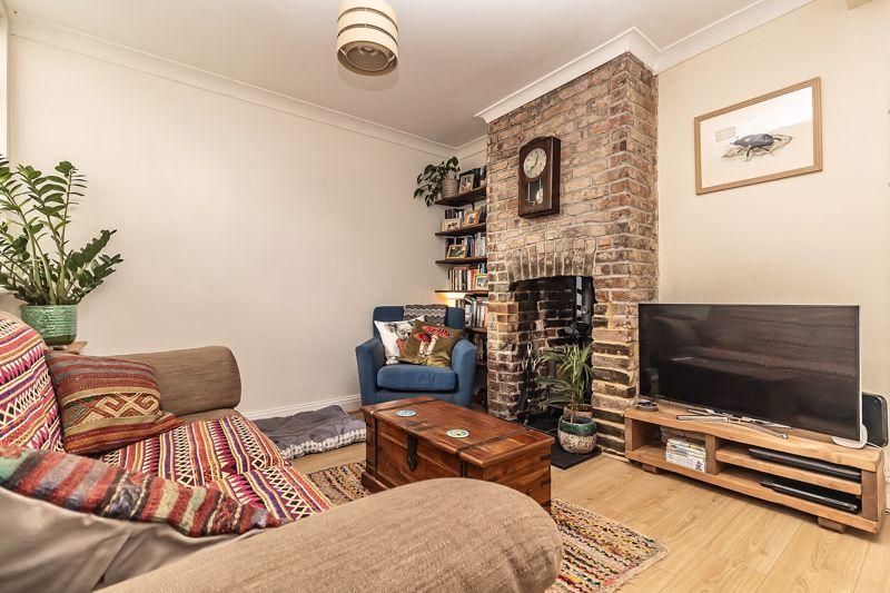 Henderson Road, Southsea 3 bed terraced house for sale £280,000