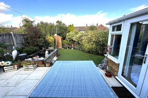 10 Broadgate, Waltham Abbey, EN9 3NH