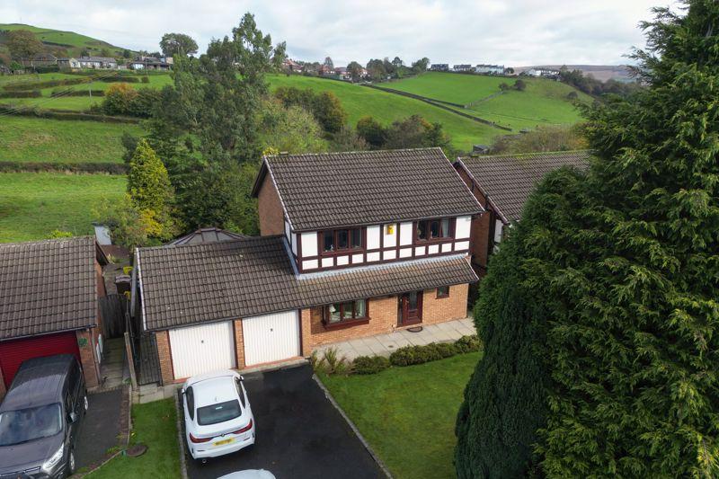 Brookfield Drive, Littleborough OL15 8RH 4 bed detached house for sale