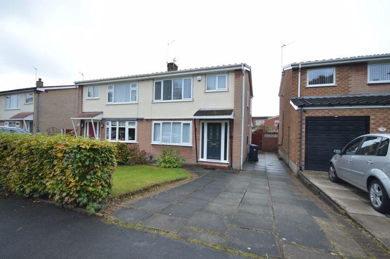 Tabley Avenue, Widnes 3 bed semidetached house £905 pcm (£209 pw)
