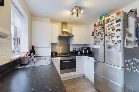 3 Mill Field Way, Aveley, South Ockendon, RM15 4ET
