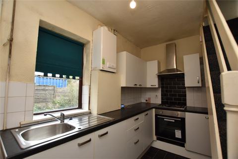 3 bedroom end of terrace house for sale, Garden Street, Heywood, Greater Manchester, OL10