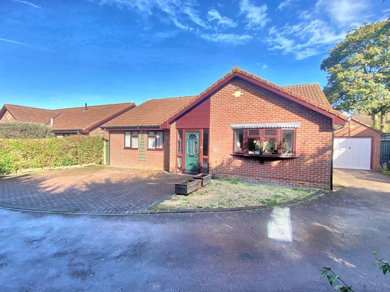 Glenelg, Fareham PO15 2 bed detached bungalow for sale £450,000