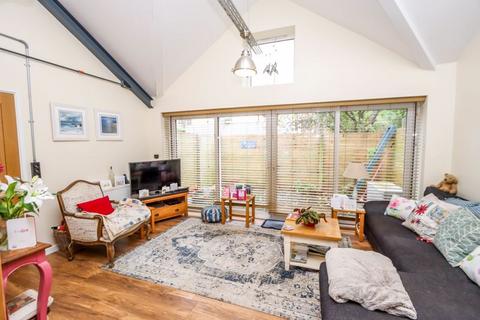 2 bedroom detached bungalow for sale - Kings Road, Clevedon