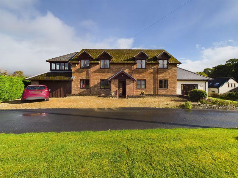 Duffryn Road, Llangynidr, Crickhowell 5 bed detached house for sale £