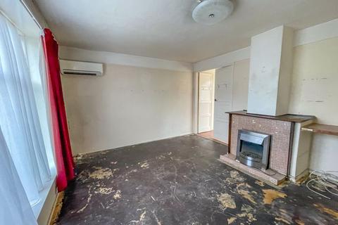 14 Barnlea Close, Feltham, TW13 5LQ