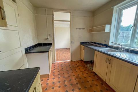 14 Barnlea Close, Feltham, TW13 5LQ