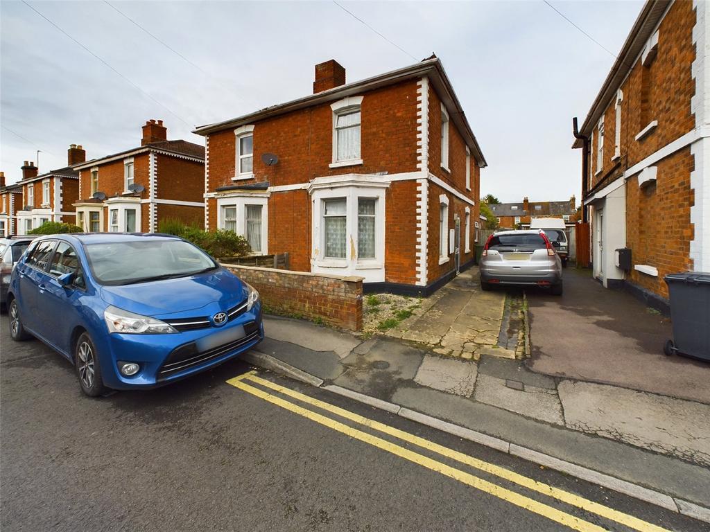 Howard Street, Gloucester, Gloucestershire, GL1 3 bed semidetached