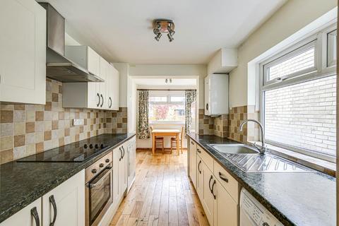 21 Wyche Grove, South Croydon, CR2 6EX