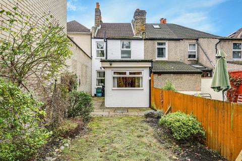 21 Wyche Grove, South Croydon, CR2 6EX
