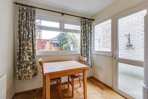 21 Wyche Grove, South Croydon, CR2 6EX