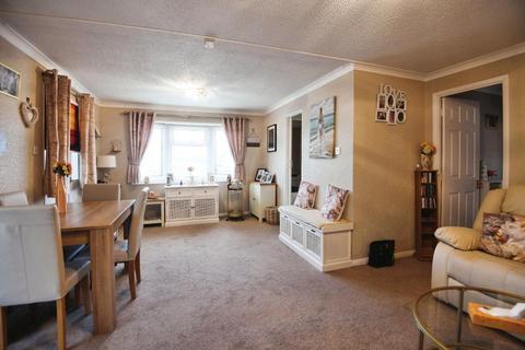 2 bedroom park home for sale, Osborne Road, Wisbech, Cambs, PE13 3JY