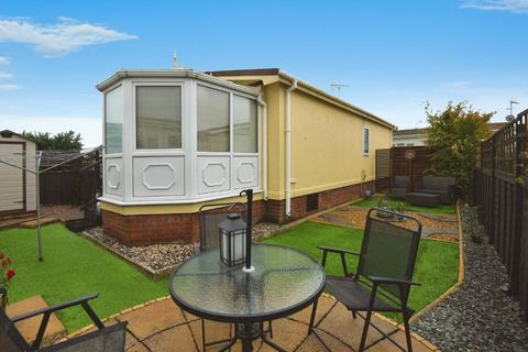 2 bedroom park home for sale, Osborne Road, Wisbech, Cambs, PE13 3JY