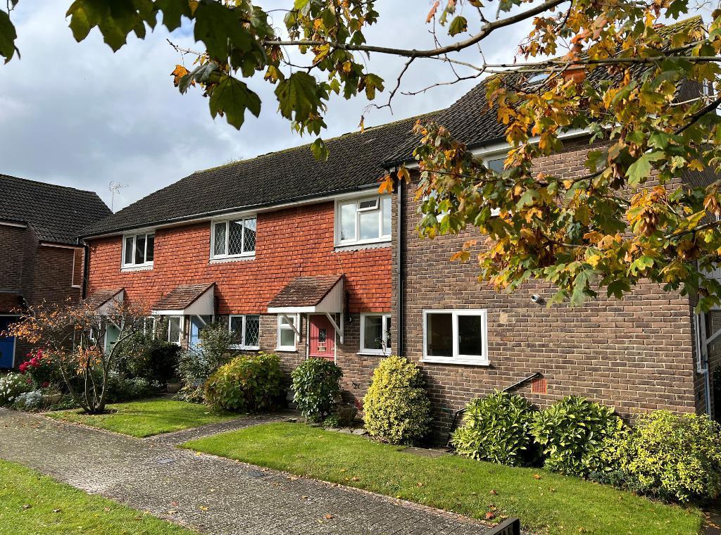 Maltings Green, Castle Lane, Steyning, BN44 3GA 2 bed terraced house