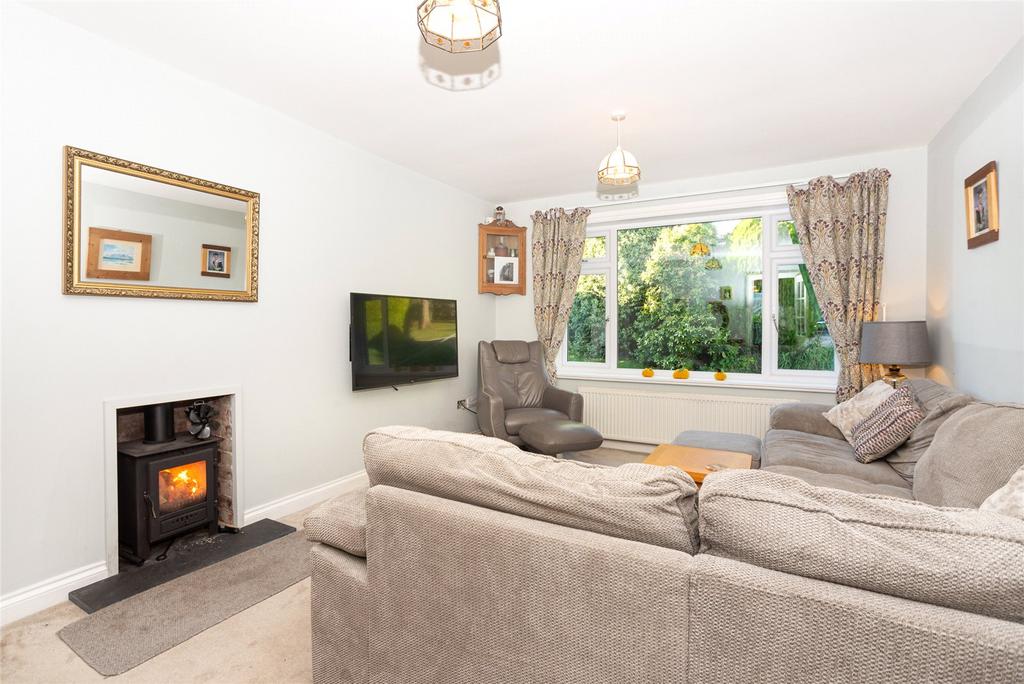 Maes Yr Hafod, Menai Bridge, Isle of... 4 bed bungalow £380,000