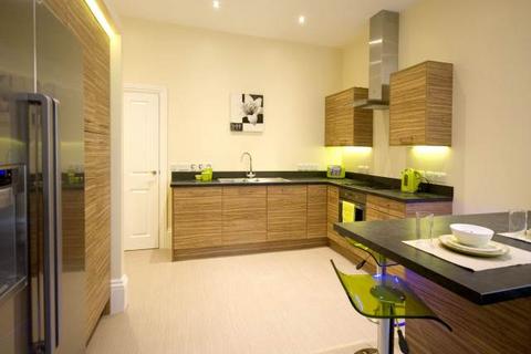 4 bedroom flat to rent - Lenton House, Seely Road, Lenton,