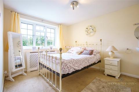 2 Hounster Drive, Millbrook, Torpoint, PL10 1BZ