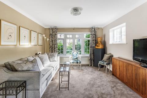 3 Greenways, Walton On The Hill, Tadworth, KT20 7QE