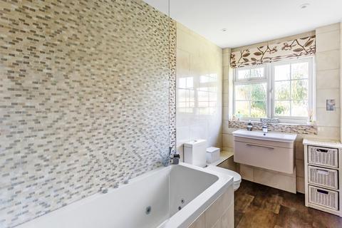 3 Greenways, Walton On The Hill, Tadworth, KT20 7QE