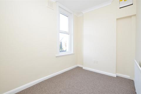 2 bedroom flat to rent, Hurstbourne Road, Forest Hill