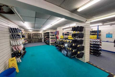 Retail property (high street) for sale - Doncaster DN1