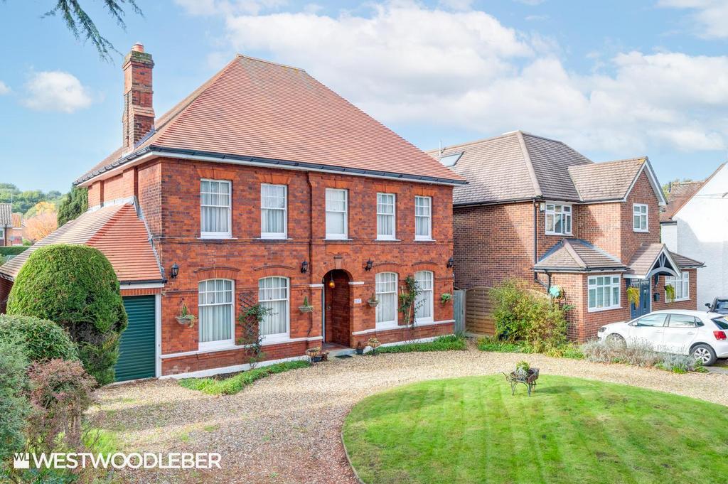 Ware Road, Hoddesdon EN11 4 bed detached house for sale £1,150,000