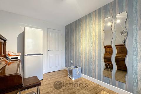 30 Blade Road, Colchester, CO4 5ZU