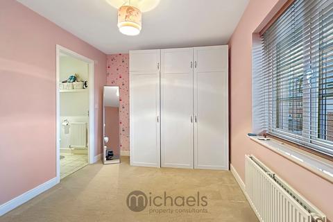 30 Blade Road, Colchester, CO4 5ZU