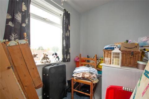 8 Carrholm Crescent, Leeds, LS7 2NL