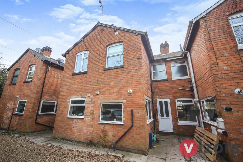Woodside Avenue, heath, Redditch 3 bed terraced house for sale £190,000