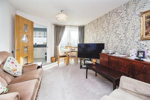 1 bedroom apartment for sale - Deans Park Court, Kingsway, Stafford, Staffordshire, ST16 1GD