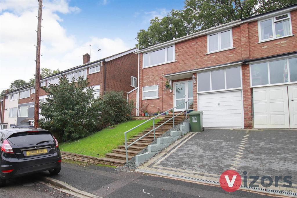 Ferney Hill Avenue, Batchley, Redditch 3 bed semidetached house for