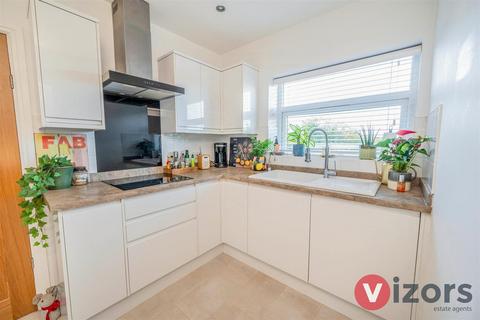 27 Ferney Hill Avenue, Redditch, B97 4RU