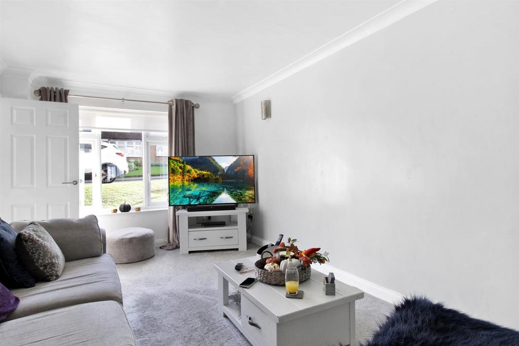 Ram Gorse, Harlow 3 bed terraced house for sale £370,000
