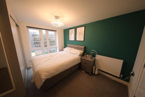2 bedroom flat for sale, Queen Street, Hull