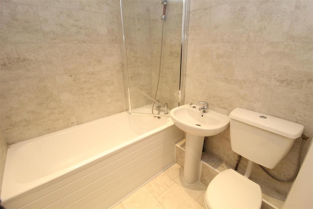 Bathroom.JPG