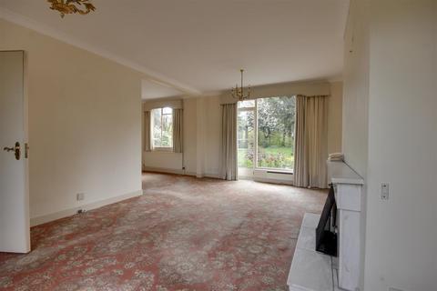 16 Croft Drive, Anlaby, Hull, HU10 7DZ