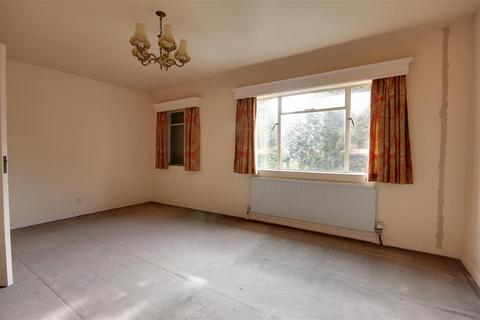 16 Croft Drive, Anlaby, Hull, HU10 7DZ
