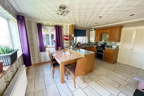 4 bedroom end of terrace house for sale, Holly Walk, Stratford-upon-Avon