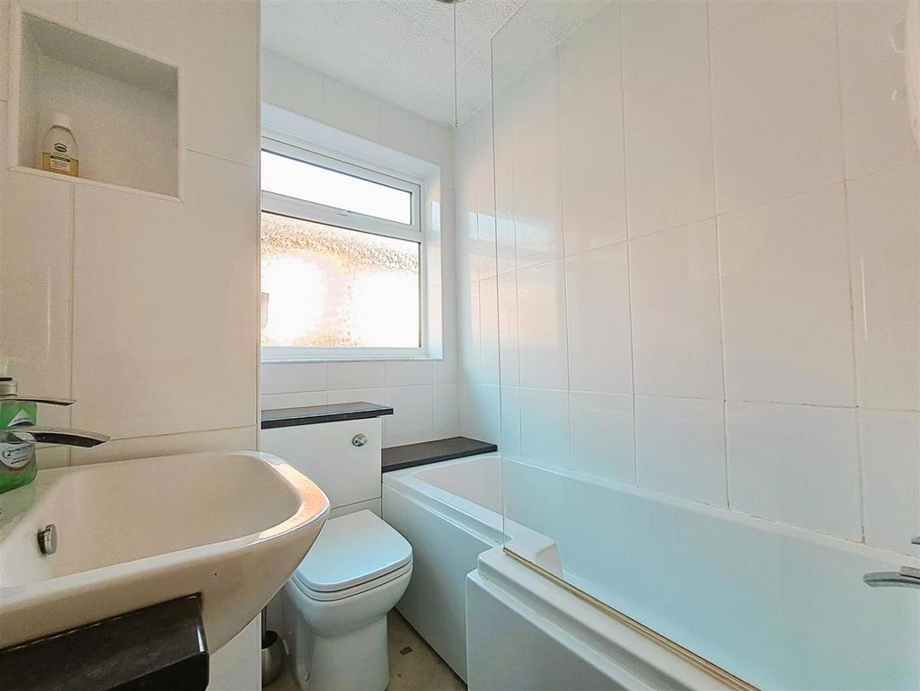 Re Fitted Bathroom
