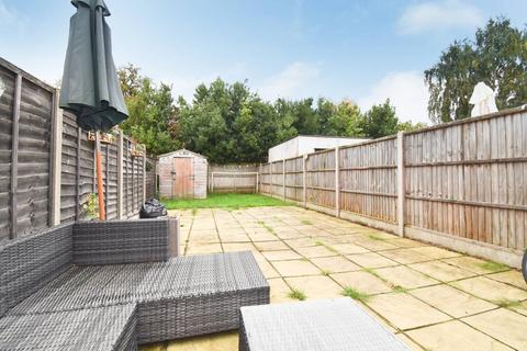 3 bedroom terraced house for sale, Carlton Road, Walton-on-Thames, KT12