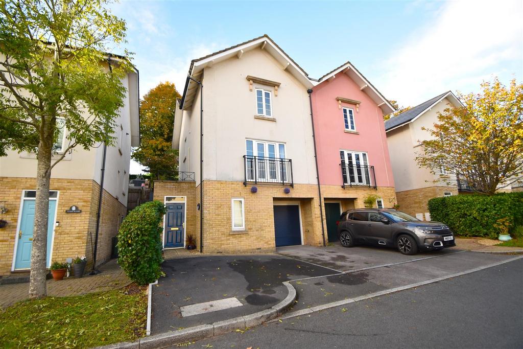 Sally Hill, Portishead, Bristol 5 bed semidetached house for sale £