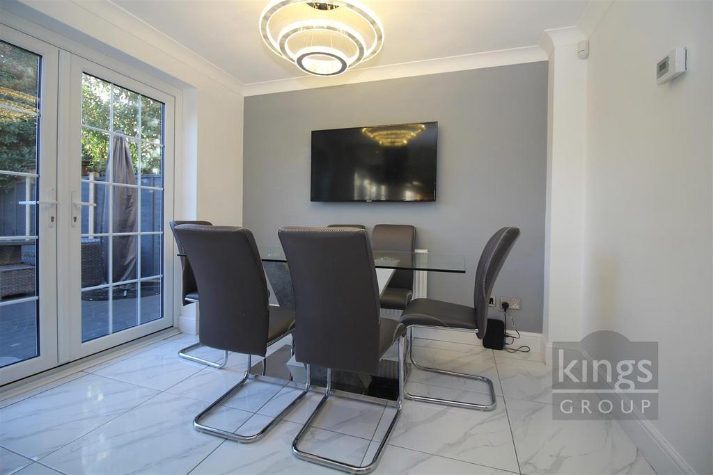 Dining Room.jpg