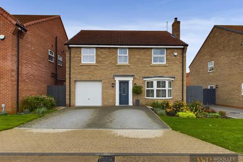 4 bedroom detached house for sale, Goldy Wood Avenue, Skirlaugh, Hull