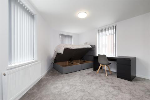 1 bedroom in a house share to rent, 3 Liverpool Road, Newcastle-under-Lyme ST5