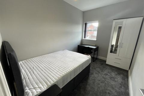 1 bedroom in a house share to rent, 1 Refinery Street, Newcastle ST5