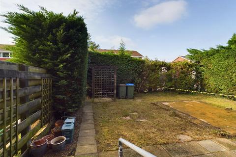 40 Fleetside, West Molesey, KT8 2NF