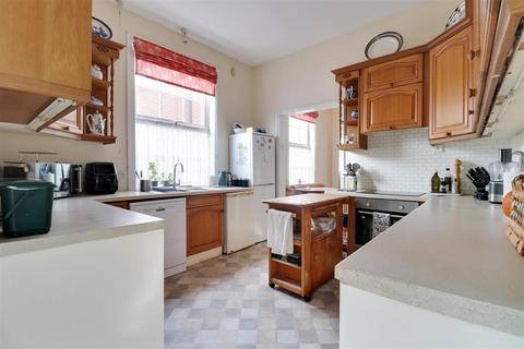 1011 Anlaby Road, Hull, HU4 7PN