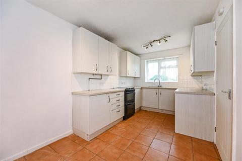4 Beverley Close, Yapton, Arundel, BN18 0AF