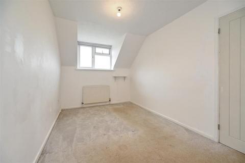 4 Beverley Close, Yapton, Arundel, BN18 0AF